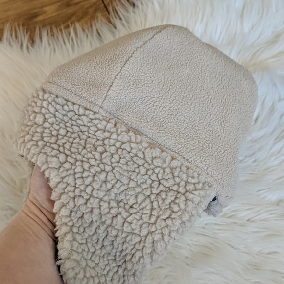 Joe Fresh Fleece Ear Flap Toque - Picture 4 of 5